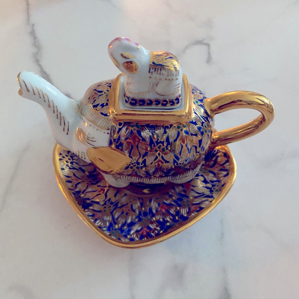 Handpainted Mini Elephant Teapot